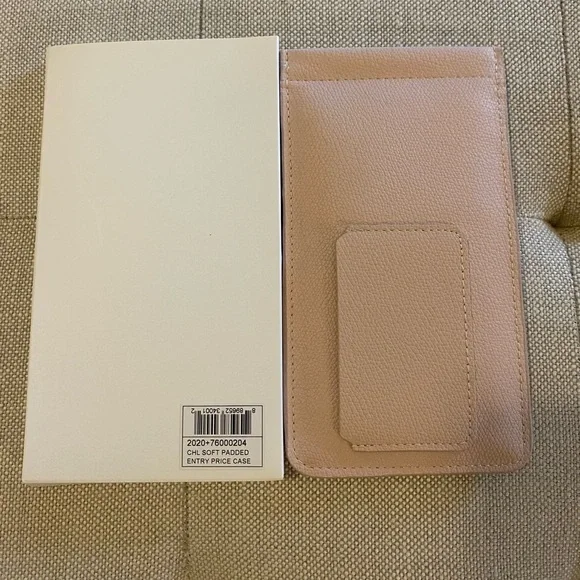New Chloe Eyewear.Soft Pink Pebble Leather Padded Eye Glass case - Picture 1 of 6